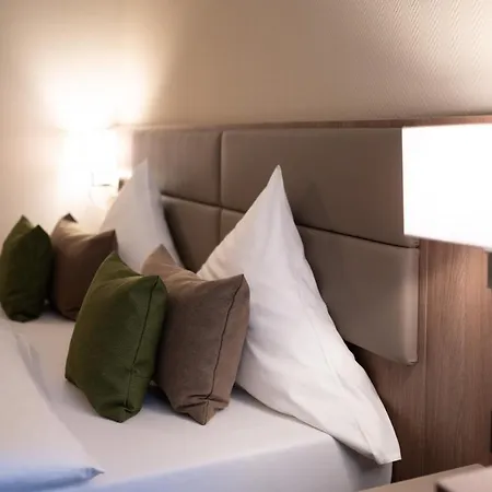 Im Park Hotel 3*
